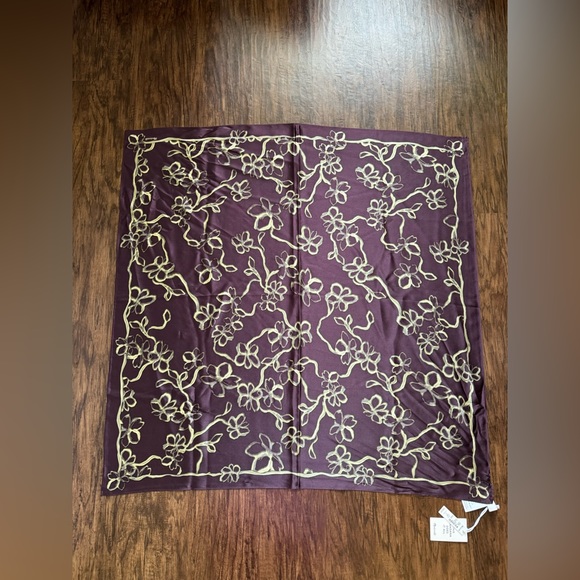 Madewell silk oversized bandana size 33” square - Picture 7 of 9